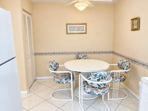 5253 Brisata Circle #F, Boynton Beach FL - photo 9 of 32