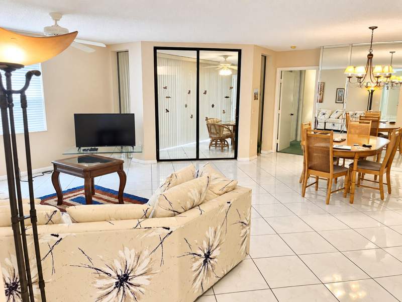 3 bedroom Condominium at 5253 Brisata Circle #F, Lucente Village A & B Condo, Boynton Beach — photo 2