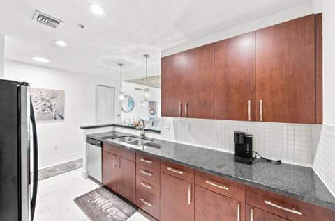 300 S Australian Avenue #1404, West Palm Beach FL - photo 14 of 33