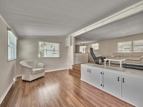 8421 SE Skylark Avenue, Hobe Sound FL - photo 19 of 54