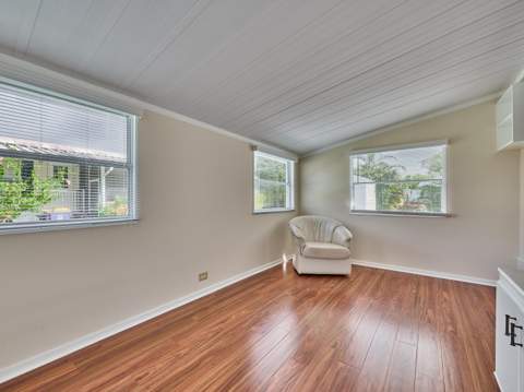 8421 SE Skylark Avenue, Hobe Sound FL - photo 20 of 54