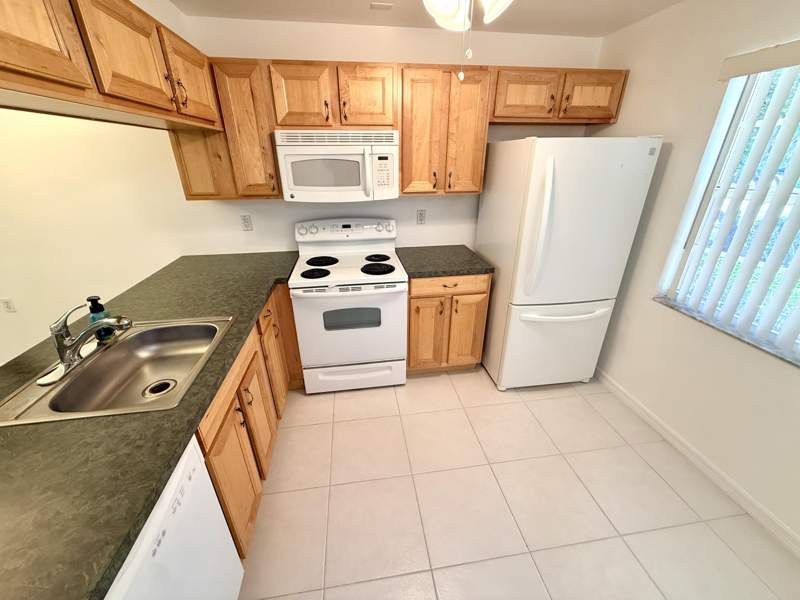 2 bedroom Condominium at 1105 Bahama Bend #B1, Bahama Village Condo, Coconut Creek — photo 2