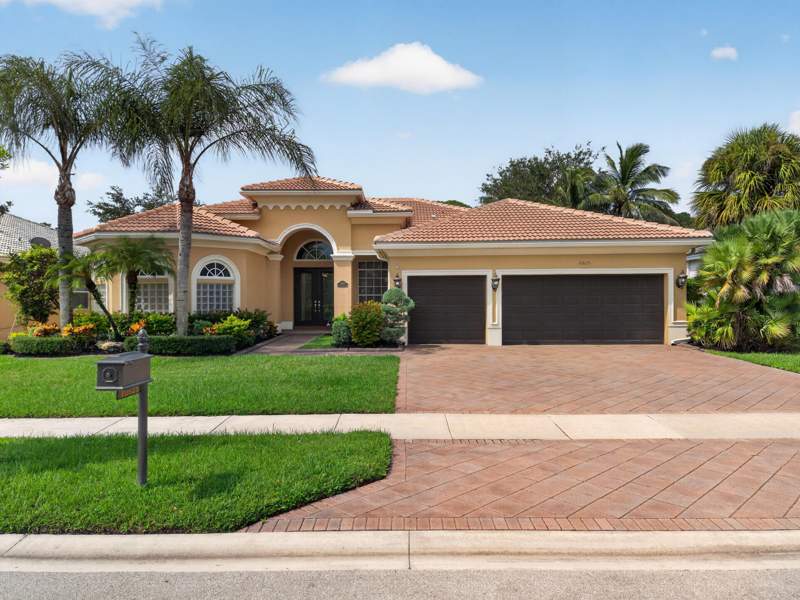 4 bedroom Single Family Residence at 10625 Oak Meadow Lane, South Road Pud, Lake Worth — photo 5