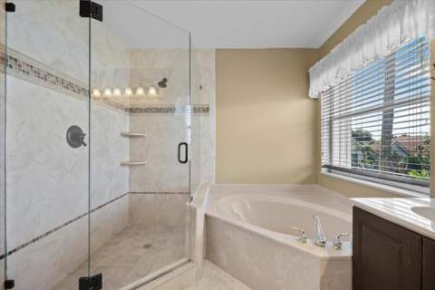 7639 Northtree Club Drive, Greenacres FL - photo 23 of 38