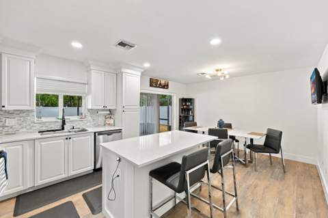 6833 Barnwell Drive, Boynton Beach FL - photo 19 of 60