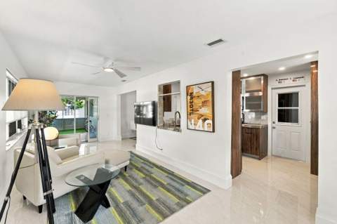2021 SW 18th Drive, Boynton Beach FL - photo 14 of 35