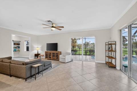 6548 Rock Creek Drive, Lake Worth FL - photo 11 of 25