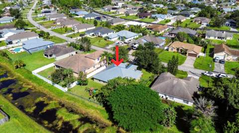 2326 SW Webster Lane, Port St. Lucie FL - photo 7 of 54