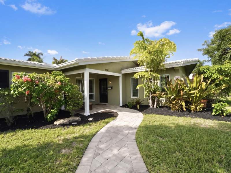 3 bedroom Single Family Residence at 5961 NE 22nd Way, Imperial Point 3rd Sec, Fort Lauderdale — photo 2
