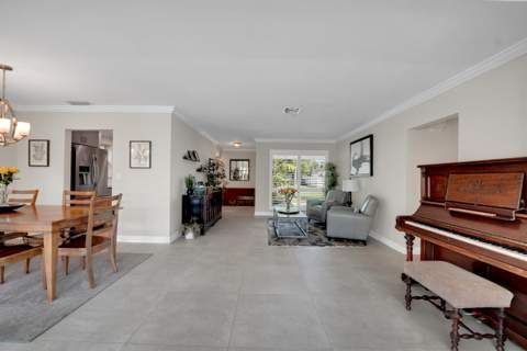 5961 NE 22nd Way, Fort Lauderdale FL - photo 7 of 55