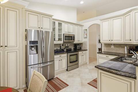 7743 New Holland Way, Boynton Beach FL - photo 11 of 37