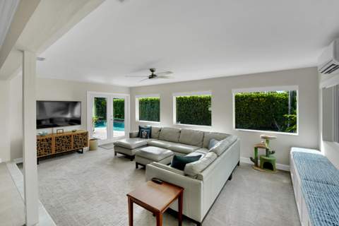 5961 NE 22nd Way, Fort Lauderdale FL - photo 13 of 55