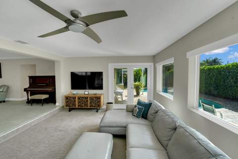 5961 NE 22nd Way, Fort Lauderdale FL - photo 21 of 55