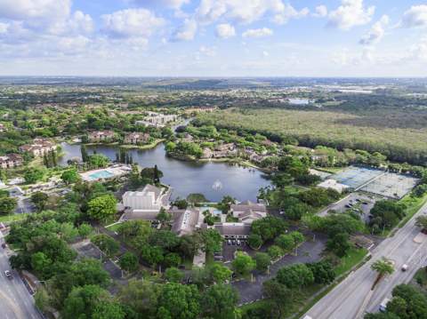 2908 S Carambola Circle #106, Coconut Creek FL - photo 18 of 36
