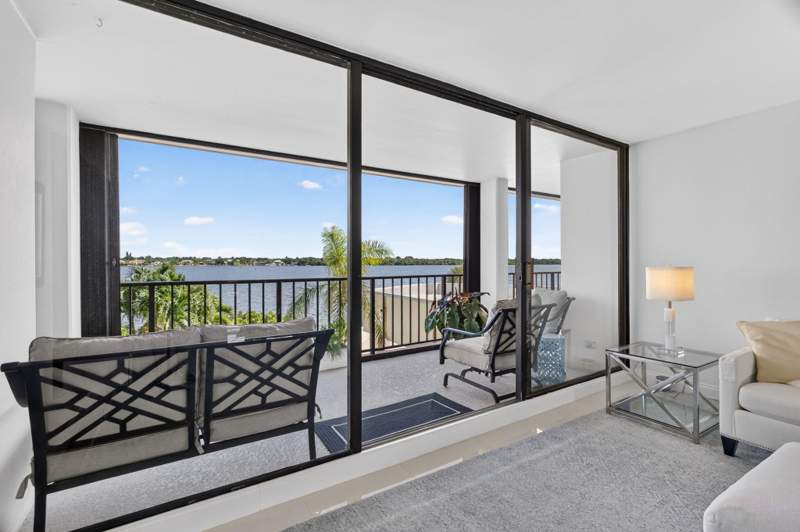 2 bedroom Condominium at 130 Lakeshore #323, Old Port Cove Condo Two, North Palm Beach — photo 3