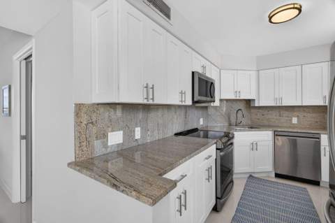 130 Lakeshore #323, North Palm Beach FL - photo 19 of 39