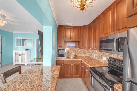 1187 Hillsboro Mile #9E, Hillsboro Beach FL - photo 10 of 34