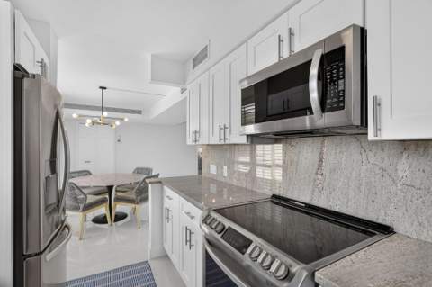 130 Lakeshore #323, North Palm Beach FL - photo 23 of 39