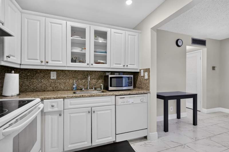 1 bedroom Condominium at 487 Normandy K, Kings Point, Delray Beach — photo 3