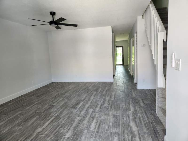 3 bedroom Townhouse at 9885 Riverside Drive, Oakwood On The Green Condo, Coral Springs — photo 2