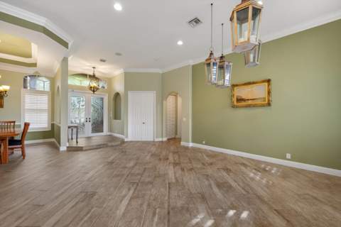 4916 Forest Dale Drive, Lake Worth FL - photo 10 of 96