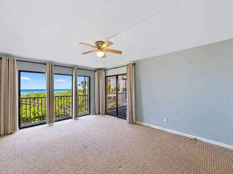 529 NE Plantation Road #105, Stuart FL - photo 17 of 36