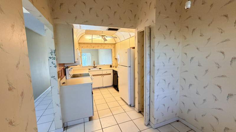 2 bedroom Condominium at 7879 Willow Spring Drive #927, Gardens Of Willow Bend Condos, Lake Worth — photo 5