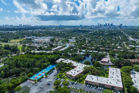 1951 NE 2nd Avenue #I216, Wilton Manors FL - photo 17 of 48
