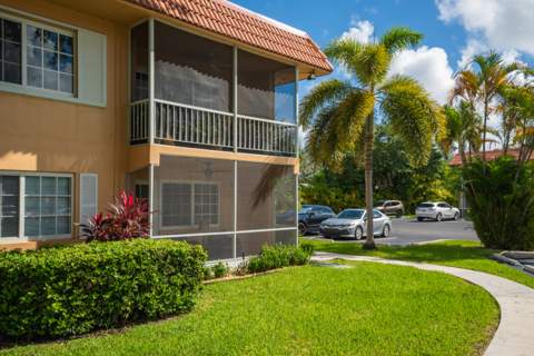 1951 NE 2nd Avenue #I216, Wilton Manors FL - photo 22 of 48