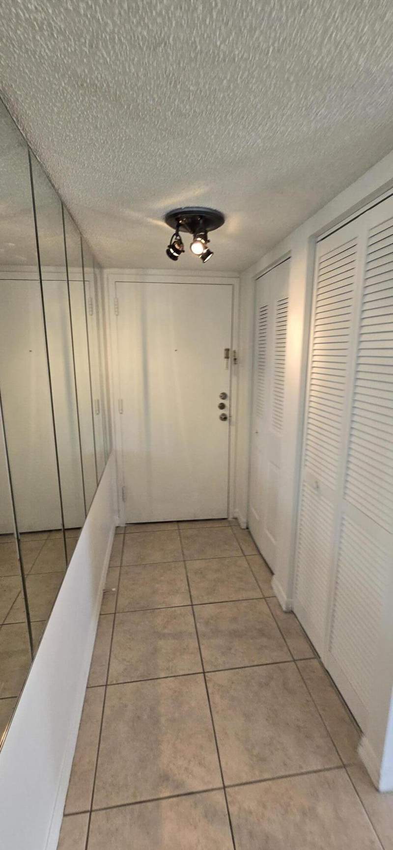 2 bedroom Condominium at 4154 Inverrary Drive #302, Manors Of Inverrary I-2, Lauderhill — photo 5