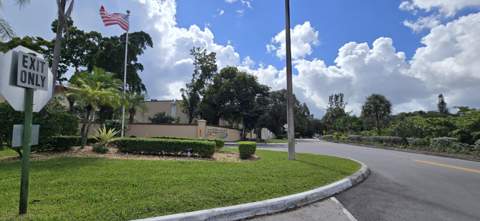 4154 Inverrary Drive #302, Lauderhill FL - photo 24 of 25