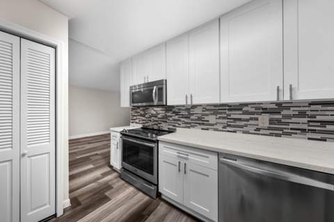 1951 NE 2nd Avenue #I216, Wilton Manors FL - photo 6 of 48