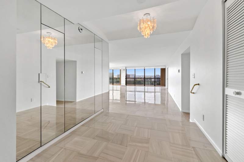 3 bedroom Condominium at 1900 Consulate Place #1004, Consulate Condo, West Palm Beach — photo 4