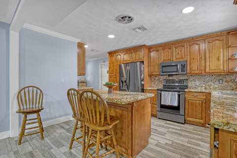 799 Huff Road, Haverhill FL - photo 16 of 59