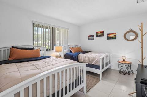 526 Club Drive, Palm Beach Gardens FL - photo 14 of 61