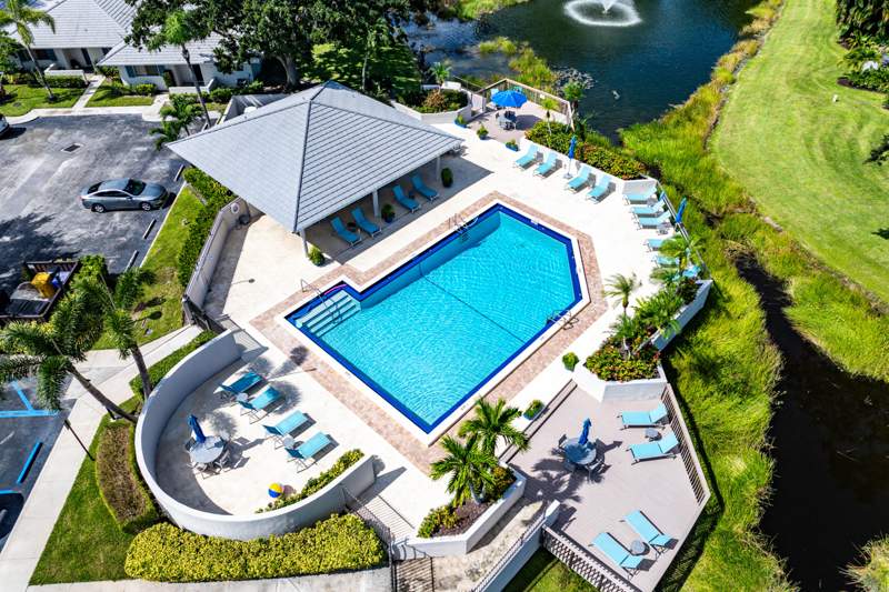 2 bedroom Townhouse at 526 Club Drive, PGA Club Cottages, Palm Beach Gardens — photo 3