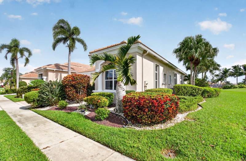 3 bedroom Single Family Residence at 7038 Fairway Lakes Drive, Aberdeen 25, Boynton Beach — photo 3