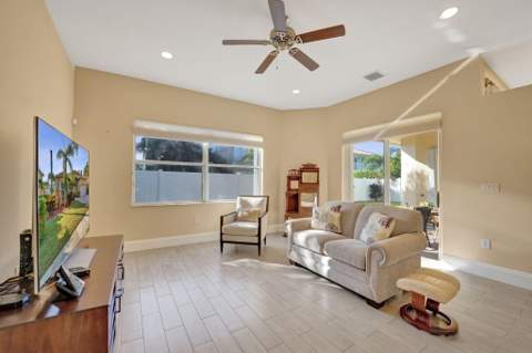 16748 NW 15th Street, Pembroke Pines FL - photo 18 of 54