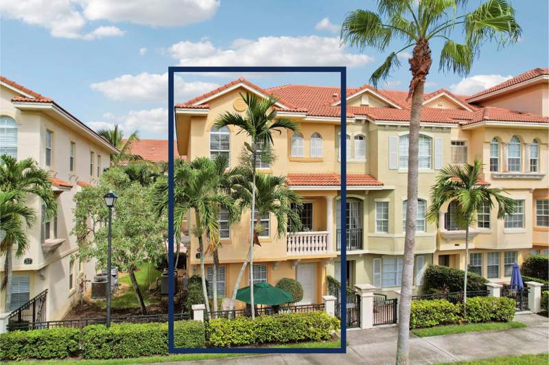 2 bedroom Townhouse at 2548 Gardens Parkway, Harbour Oaks, Palm Beach Gardens — photo 3