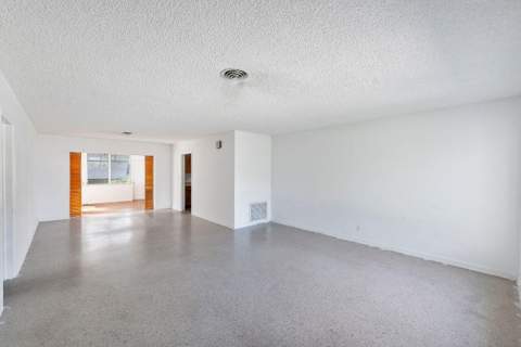 102 NW 12th Street, Delray Beach FL - photo 7 of 53