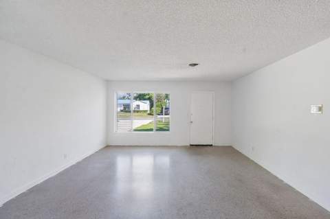 102 NW 12th Street, Delray Beach FL - photo 6 of 53
