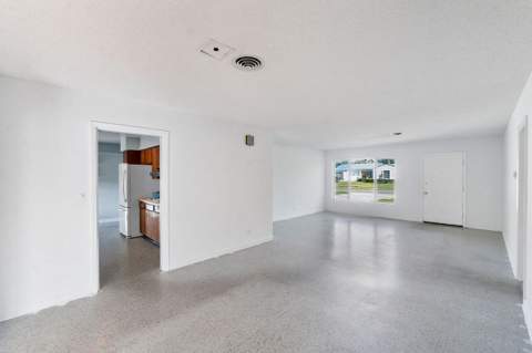 102 NW 12th Street, Delray Beach FL - photo 9 of 53