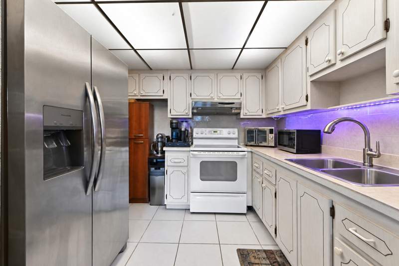 1 bedroom Condominium at 562 Monaco L, Kings Point, Delray Beach — photo 2