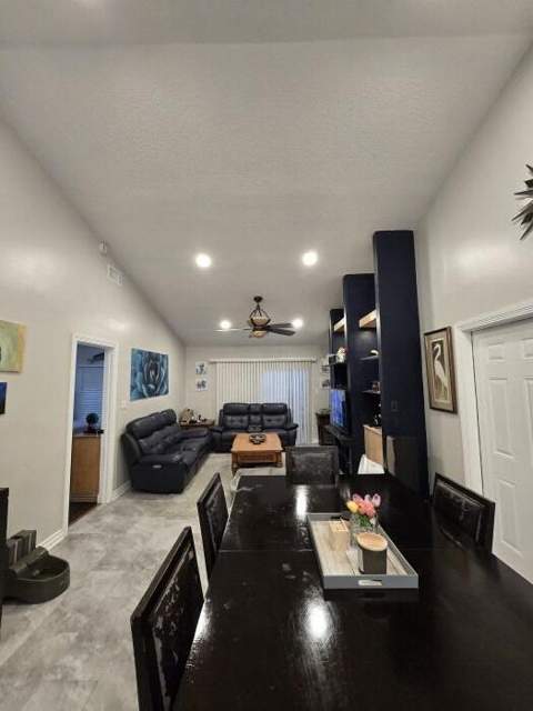 1461 Royal Forest Court, West Palm Beach FL - photo 21 of 35