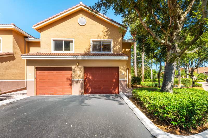 2 bedroom Townhouse at 1100 Scotia Drive #108, Hypoluxos Mariners Cay Condo, Hypoluxo — photo 2