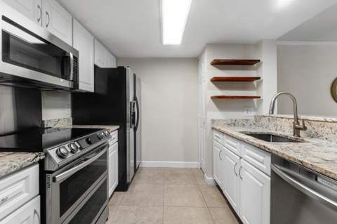 1100 Scotia Drive #108, Hypoluxo FL - photo 6 of 33