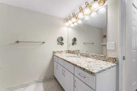 1100 Scotia Drive #108, Hypoluxo FL - photo 18 of 33
