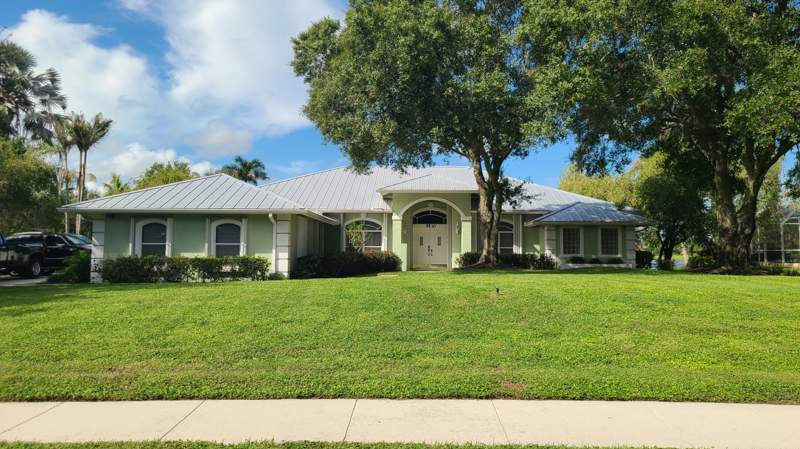 4 bedroom Single Family Residence at 5530 SW Orchid Bay Drive, Orchid Bay, Palm City — photo 3