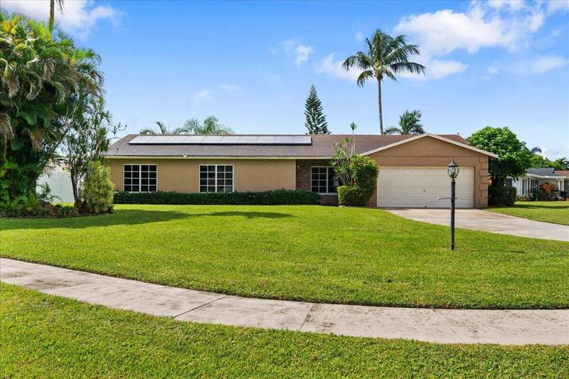 3 bedroom Single Family Residence at 8059 Rose Marie Avenue, Le Chalet 2B, Boynton Beach — photo 5
