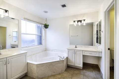 14258 NW 19th Street, Pembroke Pines FL - photo 18 of 24